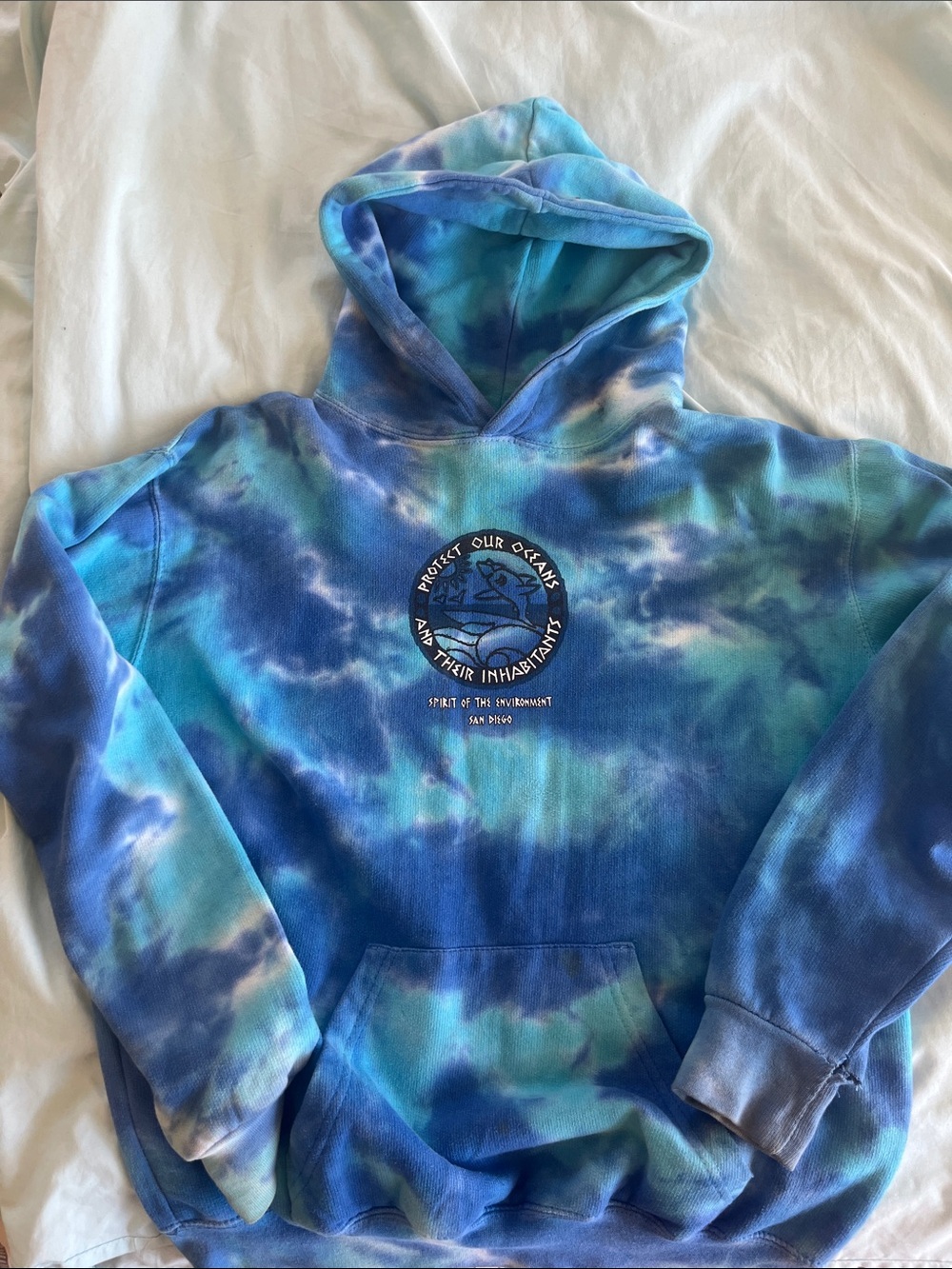 Tie-Dye Blue Ocean Graphic Hoodie